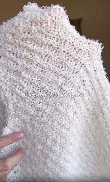 しまむらのフラッグヤーンベストの質感