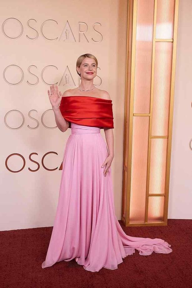 初受賞となったジェシー・バックリー [c]A.M.P.A.S.