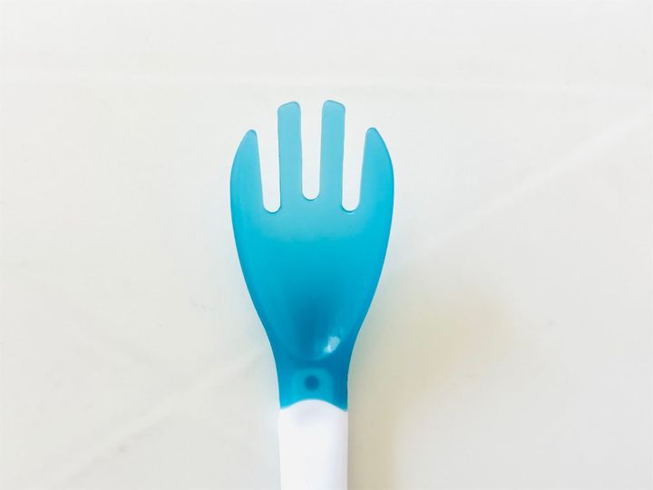 【セリア】ただの青い『ミニフォーク』ではありません。何本も欲しくなる理由に納得～！！
