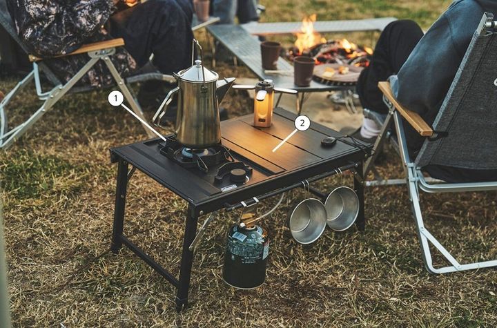 コールマンのデュアルガスバーナーストーブとフラットテーブル/60