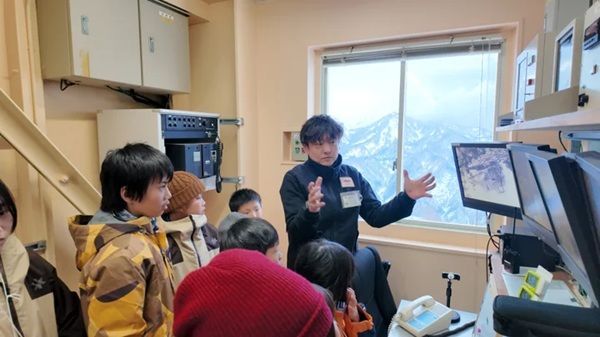 【新潟県湯沢町】スキー場の仕事が体験できる「GALAおしごと体験隊2026」開催！参加者募集中