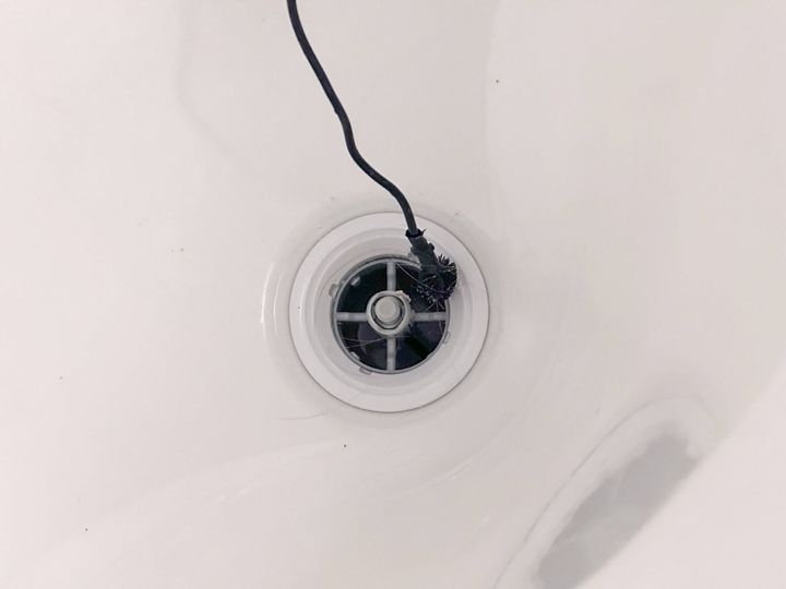 洗面台や浴槽の排水口の掃除も忘れずにやる