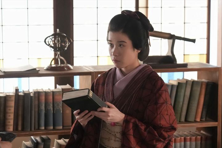 『ばけばけ』スピンオフドラマ「オサワ、スイーッチョン。」より （C）NHK width=