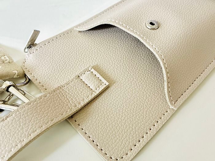 【50代・60代】上品おしゃれなブランドバッグを〈付録〉でゲット！太ストラップで安定感バツグン＆春のお出かけにぴったりです♪