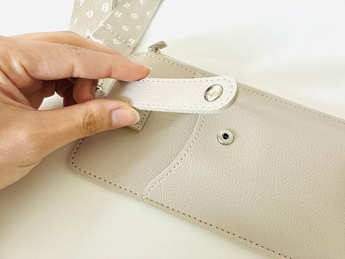 【50代・60代】上品おしゃれなブランドバッグを〈付録〉でゲット！太ストラップで安定感バツグン＆春のお出かけにぴったりです♪