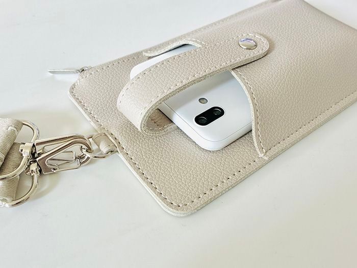 【50代・60代】上品おしゃれなブランドバッグを〈付録〉でゲット！太ストラップで安定感バツグン＆春のお出かけにぴったりです♪