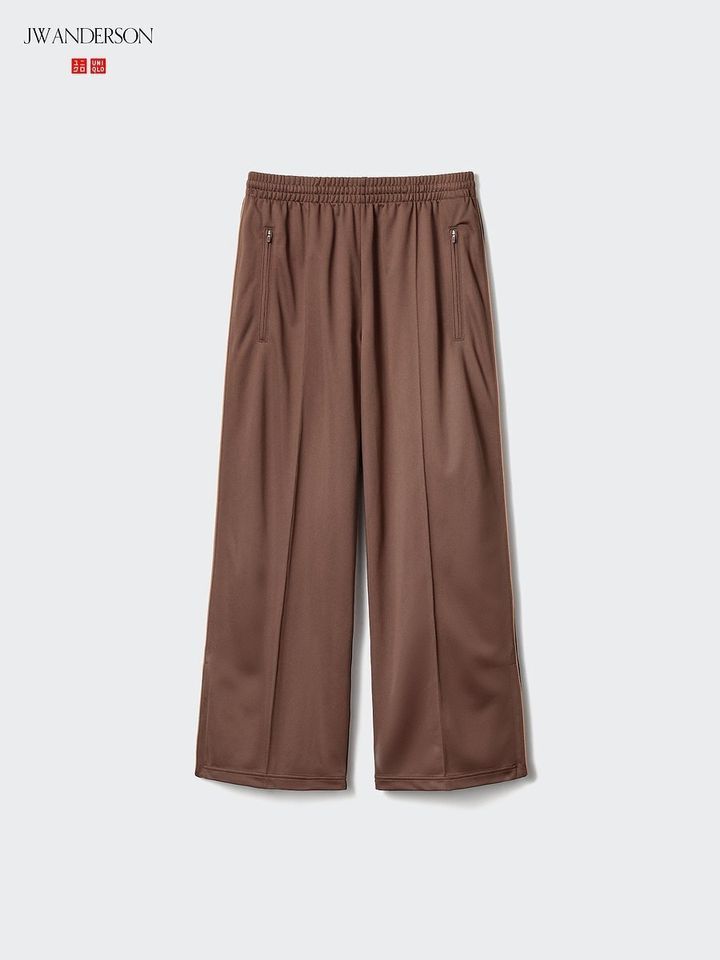 ユニクロのトラックパンツ