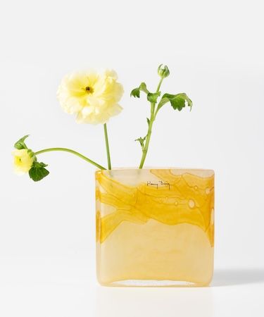 ベルギーのフラワーベースブランド「Henry Dean」から、春らしい新カラーが登場！