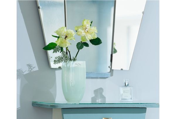 ベルギーのフラワーベースブランド「Henry Dean」から、春らしい新カラーが登場！