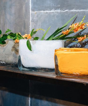 ベルギーのフラワーベースブランド「Henry Dean」から、春らしい新カラーが登場！