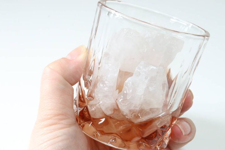 スタプロのウィスキーディフューザー ピュアモルトウィスキーは本物のお酒みたいなビジュアル