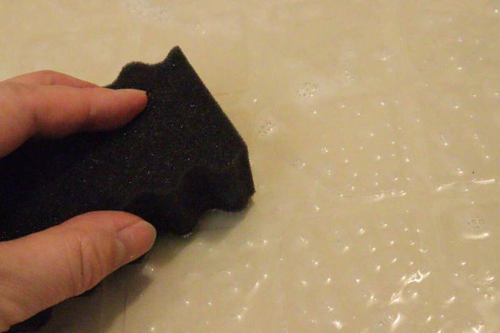 浴室床のがんこ汚れスッキリスポンジ 使用例