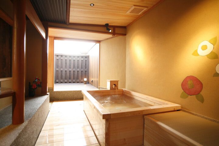 兵庫県・城崎温泉でお湯につかってのんびり♪プライベートに楽しめる宿へ