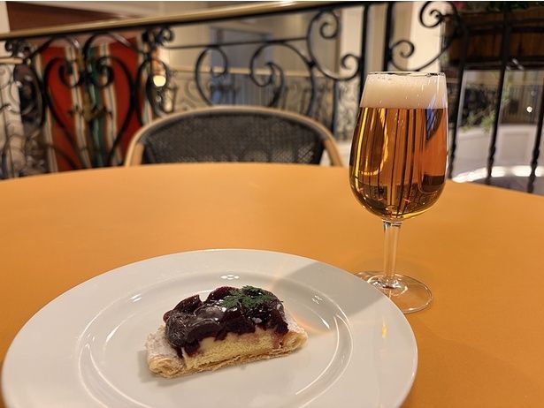 「豊潤ラガー496」×「カスタード風味のチェリーパイ」のペアリング