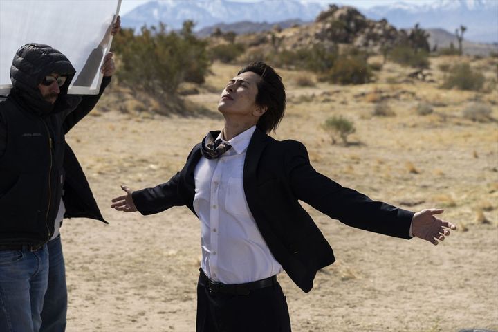 映画『正直不動産』メイキングカット （C）大谷アキラ・夏原武・水野光博／小学館 （C）2026 映画『正直不動産』製作委員会 width=