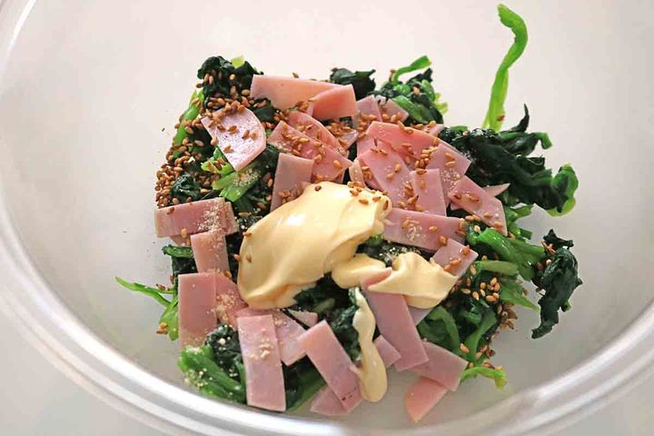 ほうれん草サラダ９