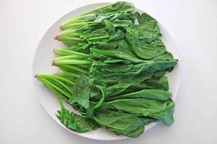 ほうれん草サラダ４