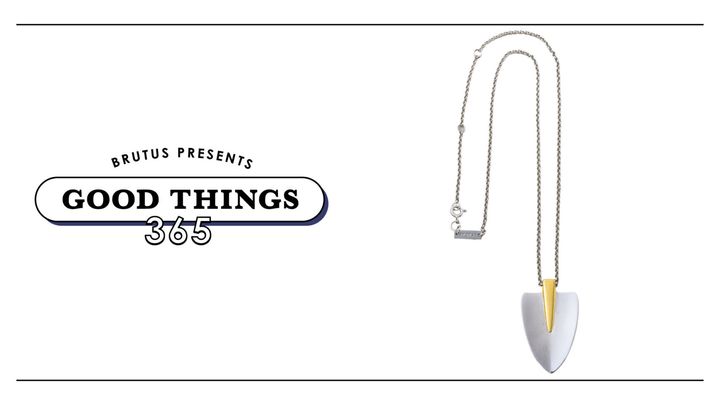 〈オーガスト〉のジュエリー