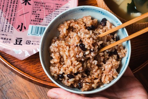 「寝かせ玄米 小豆ブレンド」が進化！小豆の食感と風味を引き出し、さらに美味しく