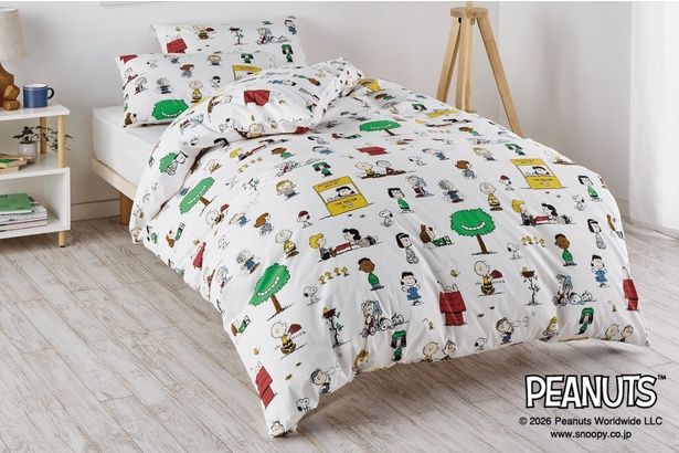 「ピーナッツ 掛けふとんカバー(ホワイト)」(5940円)、「ピーナッツ ピローケース(ホワイト)」(1870円)