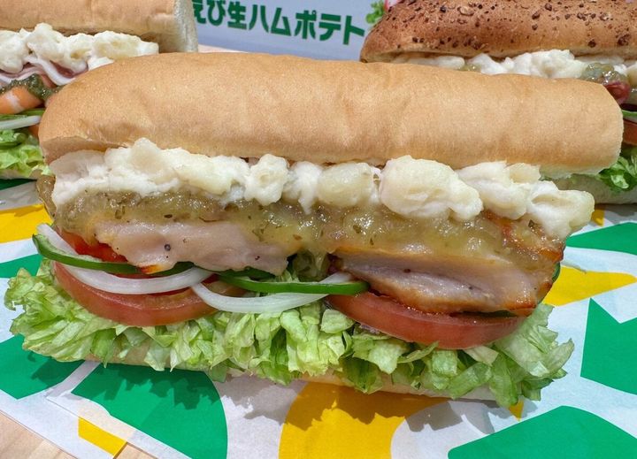 満足感たっぷりの「チミチュリ＆グリチキポテト」