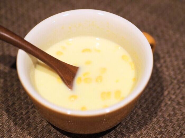 いつもの『コーンスープ』がお店の味に！？おうちにあるものを加えるだけ。これは絶品です♡