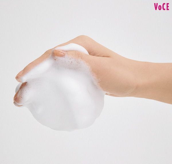 たっぷりの泡を立てる