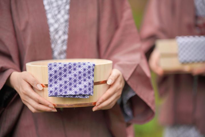 女性芸能人たちの温泉入浴ショットがSNSで反響