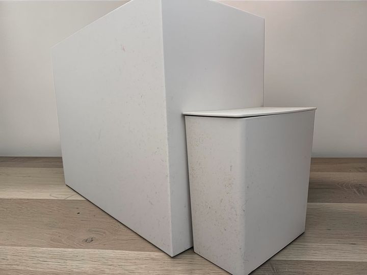 「ポリプロピレンごみ箱・角型・ミニ」税込690円