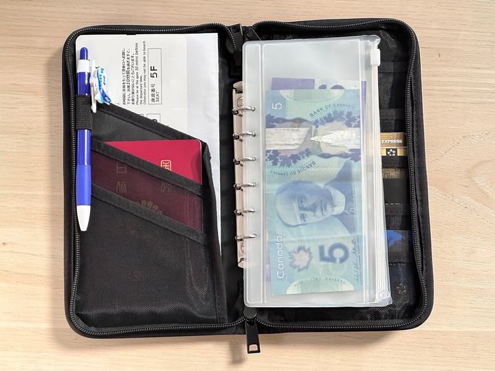 さまざまなものを収納できる