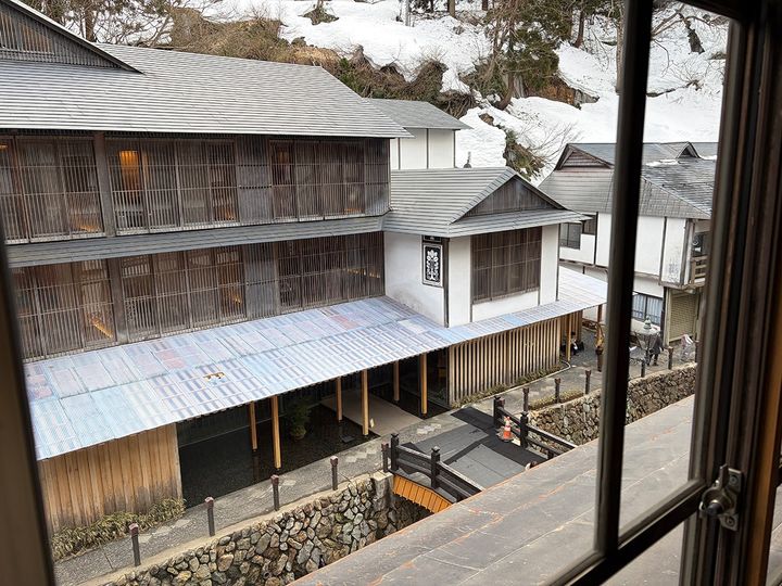 客室から見た温泉街