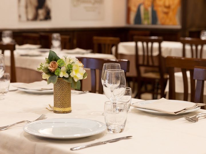 26歳の一人息子がデキ婚した。まだ若く収入も多くないからと、息子一家を気にかけていた59歳女性だが、息子は理由をつけては親に「たかる」ようになる。エスカレートしていく行動に不信感を募らせた女性は、ついに決断をする。※サムネイル画像：PIXTA