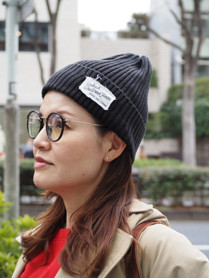 アズールのニット帽