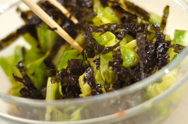 キャベツの浅漬けゴマ油風味の作り方1