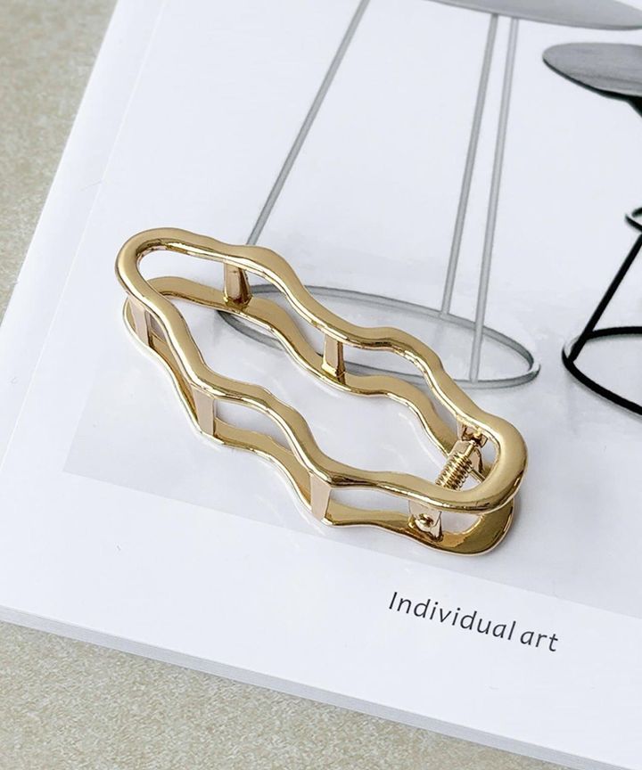 画像1: 出典：3COINS