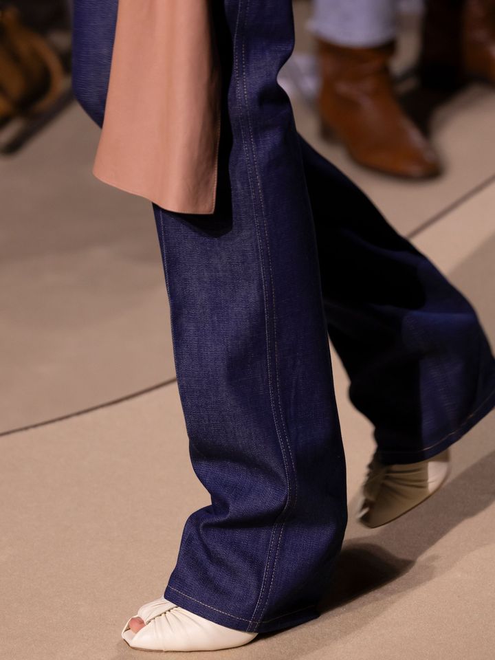 クロエ 2026年春夏コレクションより。