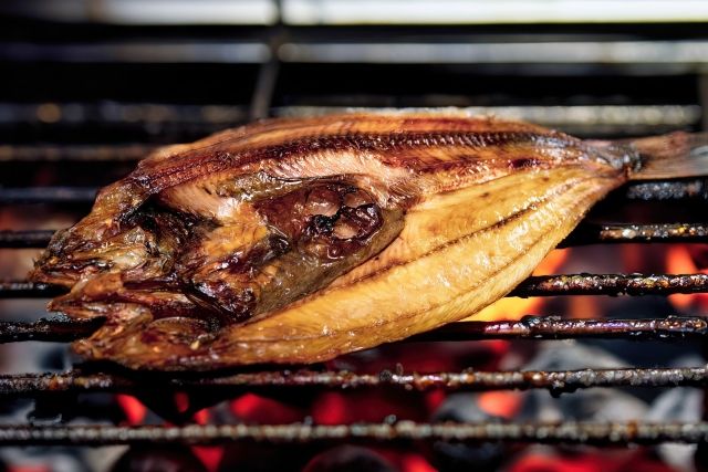 グリルで焼くほっけの干物