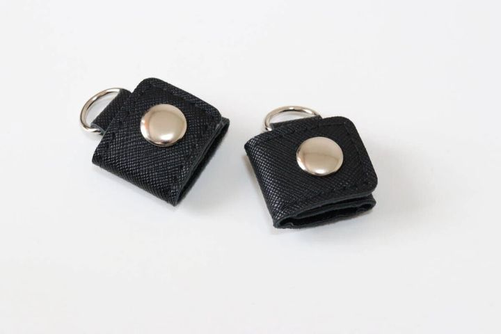 ダイソー キーホルダーステーション（レザー調）