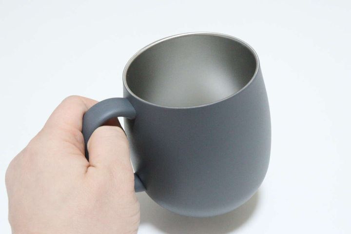 ダイソーの持ちやすい真空ステンレスマグ