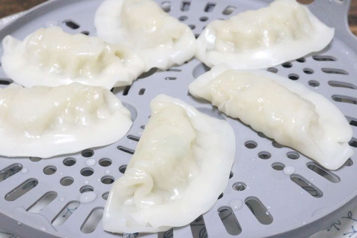 ダイソー シリコーン蒸し器 餃子 仕上がり