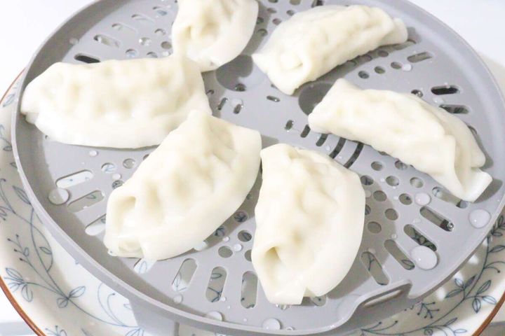 ダイソー シリコーン蒸し器 餃子