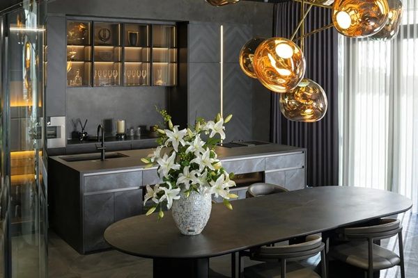 【兵庫県芦屋市】アートフラワーの製造‧販売を⾏うエミリオ‧ロバが、大丸芦屋店をオープン！