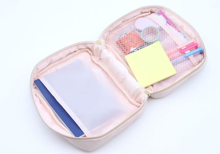 宝島社ムック付録のメゾン ド フルール×ハローキティのいちご宝物ケース PINK7