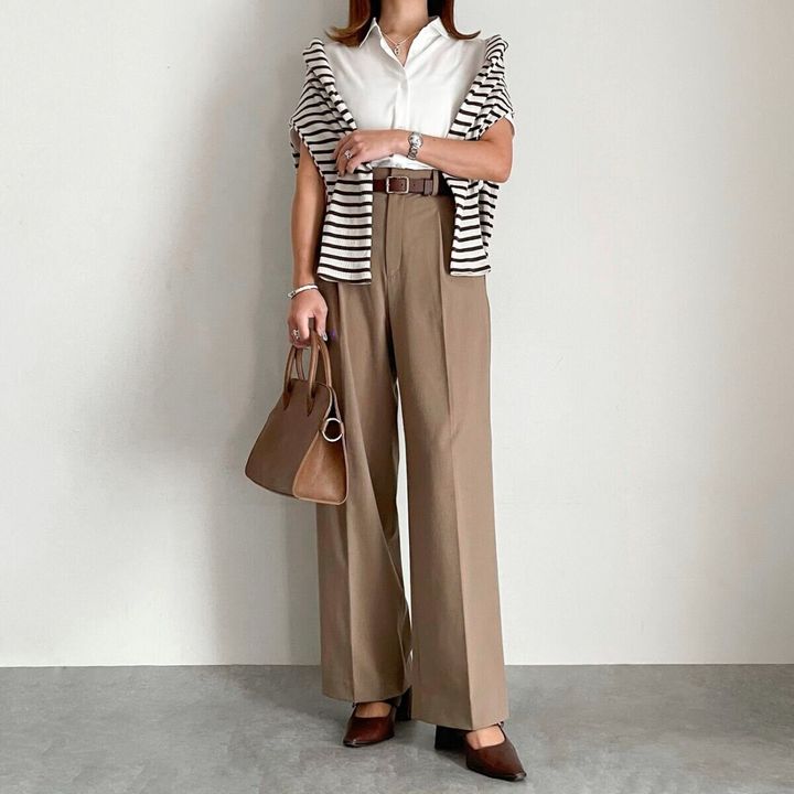 GUドレープシャツとワイドスラックスパンツコーデ