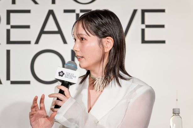 本田翼さんは、トークショーで「FutureとVintageって、一見矛盾しているワードだと思うんですよ。でも、こうやってお話を伺うと「あ、なるほどな」と。VintageがあるからFutureがあって、Futureがあるから、それがVintageになって繰り返している。循環していることが明確になりました」とコメント