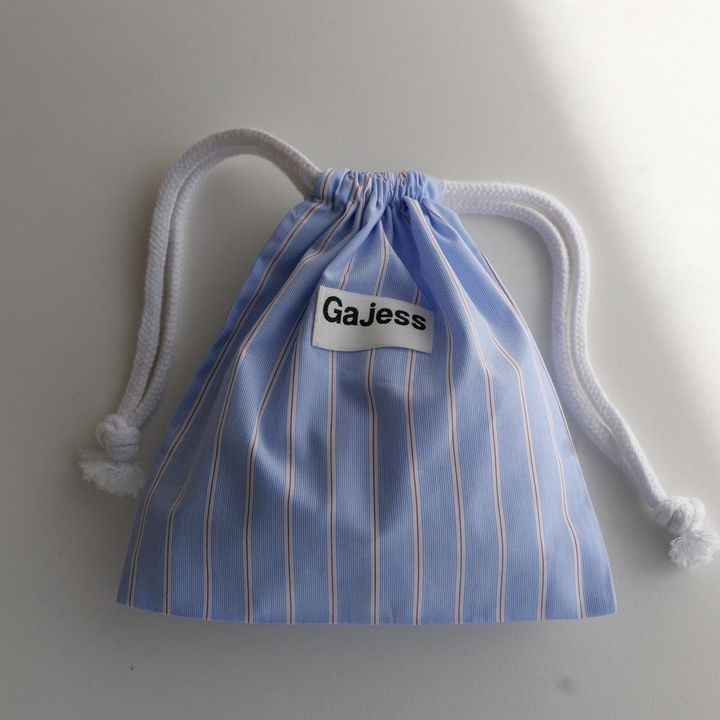 画像: ノベルティの巾着型ポーチ 出典：ガジェス