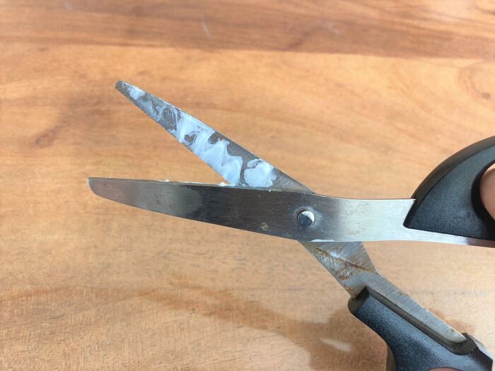 余った『ハンドクリーム』の使い道4選。そのまま放置はもったいない～！