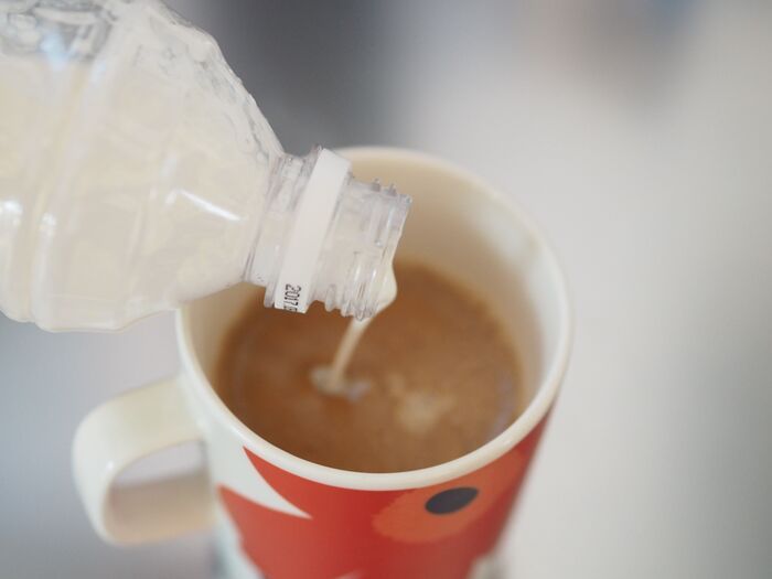 コーヒーに注ぐ