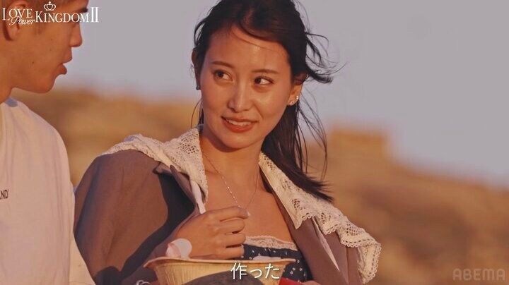 【写真・画像】穴あき水着の“わがままボディ”27歳美女、びしょ濡れ姿に「すげぇなこれ」の声 2枚目