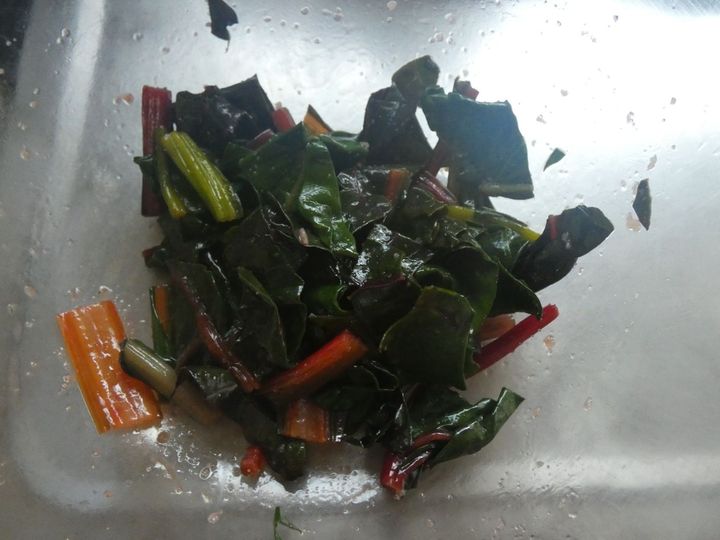 2分で完成！「スイスチャードのナムル」